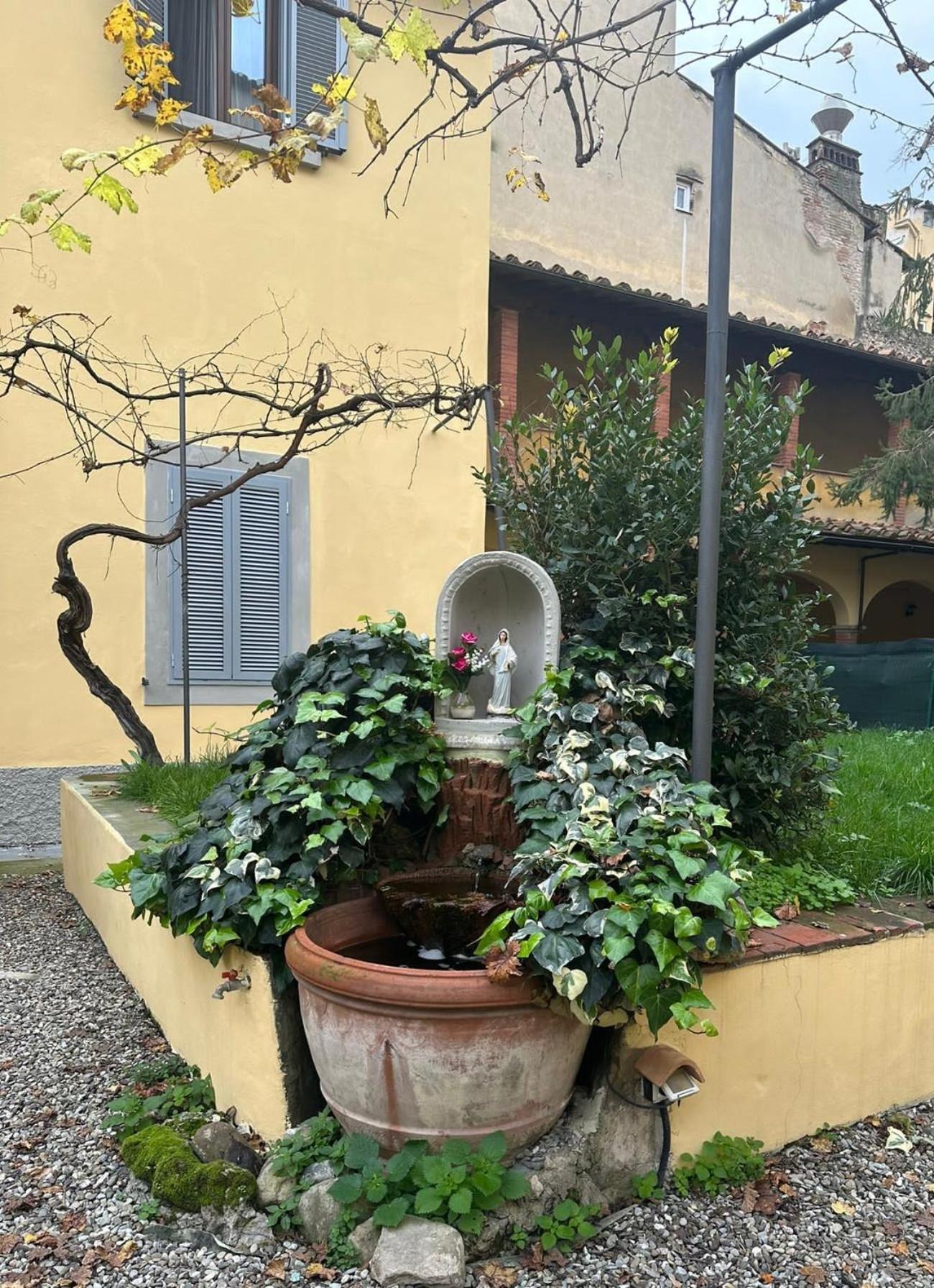 New Generation Hostel Firenze Eksteriør bilde